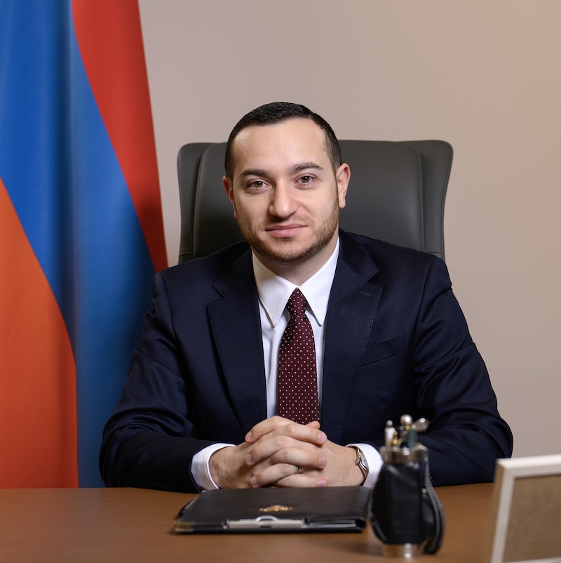 Մխիթար Հայրապետյան Նկար